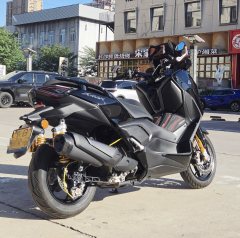 Yamaha XMAX 300 cc - фото 3
