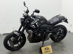 Triumph Trident 660 - фото 1