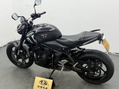 Triumph Trident 660 - фото 4