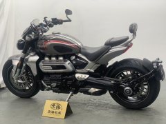 Triumph Rocket 3 2500 cc - фото 3