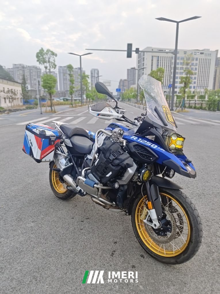 BMW R 1250 GS - мотоцикл из Китая