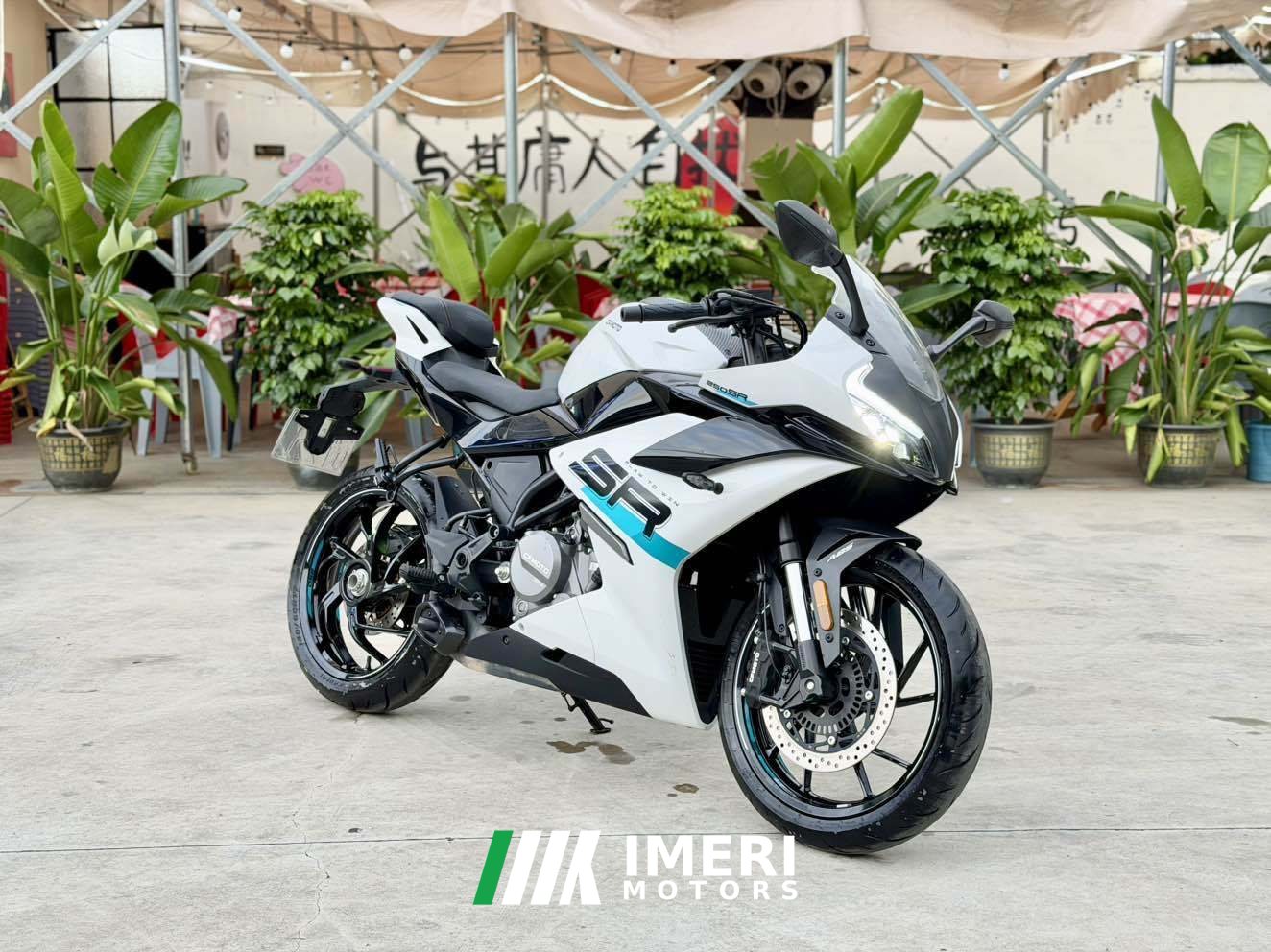 2023 CFMOTO 250SR