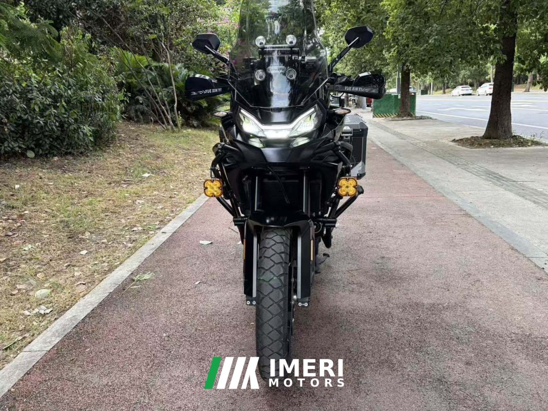 CFMOTO 700MT - мотоцикл из Китая