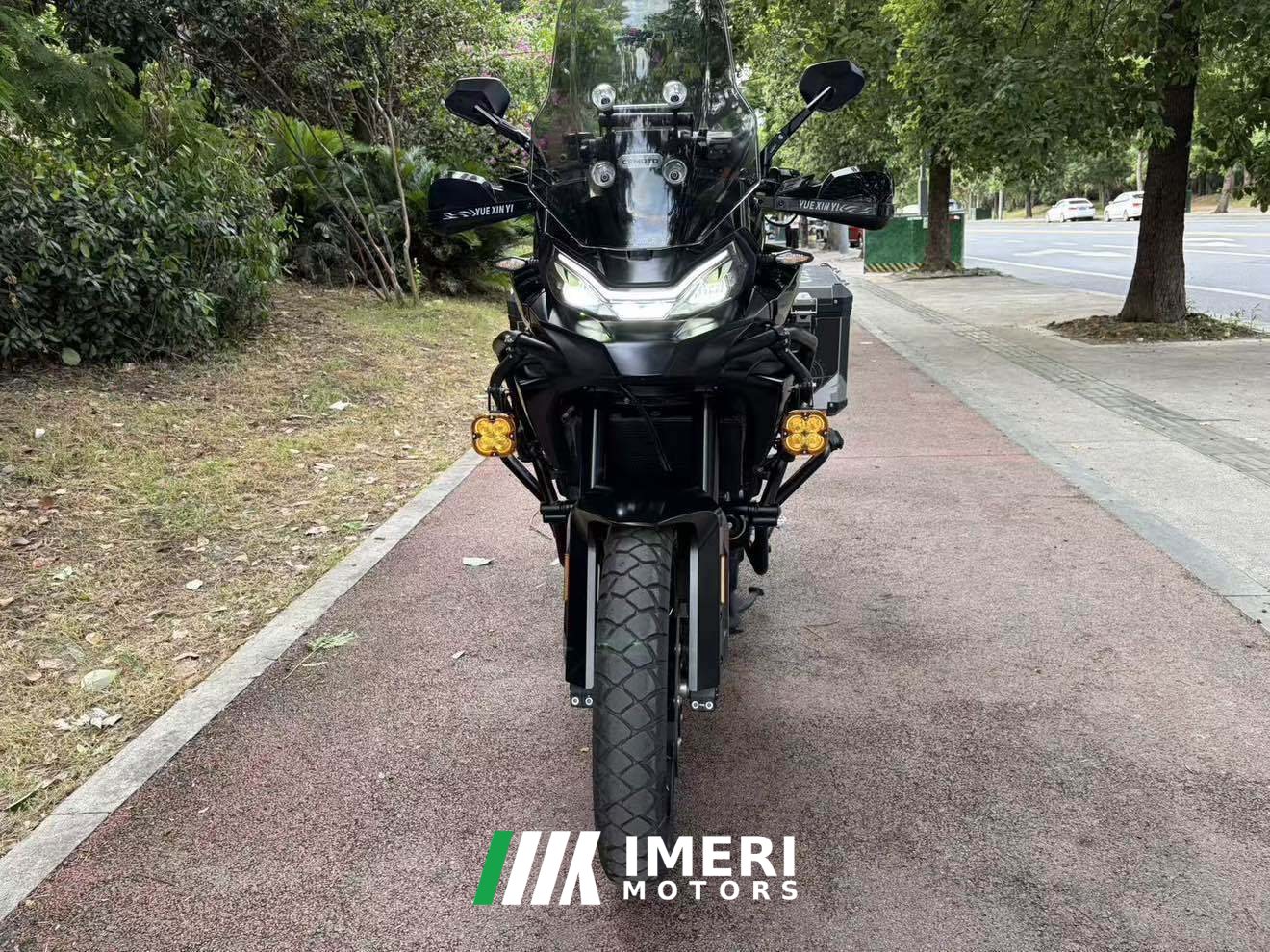 2025 CFMOTO 700MT