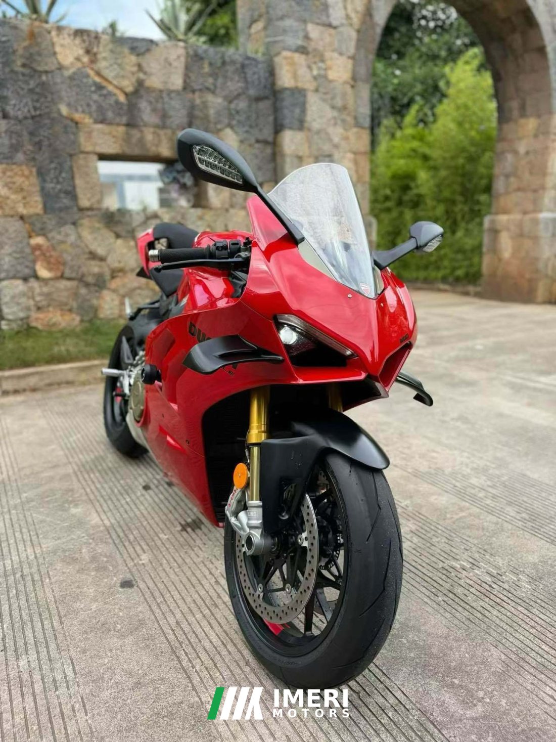 Ducati Panigale V4 1100 cc - мотоцикл из Китая