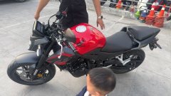 Honda CB400F - фото 1