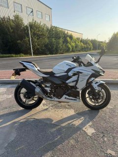 Kawasaki Ninja 400 - фото 1