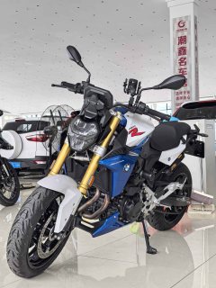 BMW F 900 R - фото 1
