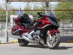 Honda Gold Wing GL1800 - фото 11