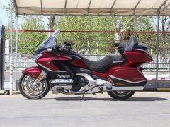 Honda Gold Wing GL1800 - фото 12