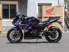 Honda CBR400R - фото 4