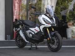 Honda X-ADV 750 - фото 12