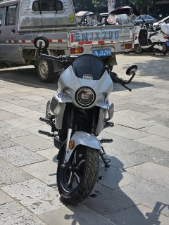 QJMOTOR 150 cc - фото 3