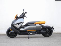 BMW CE 04 - фото 12