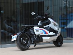 BMW CE 04 - фото 8