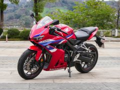 Honda CBR650R - фото 1