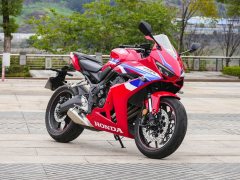 Honda CBR650R - фото 3