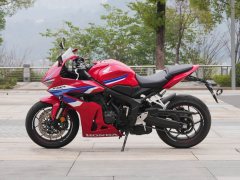 Honda CBR650R - фото 4