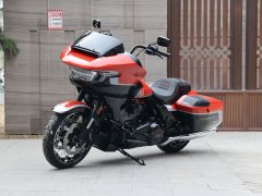 Harley-Davidson Road Glide 1977 cc - фото 10