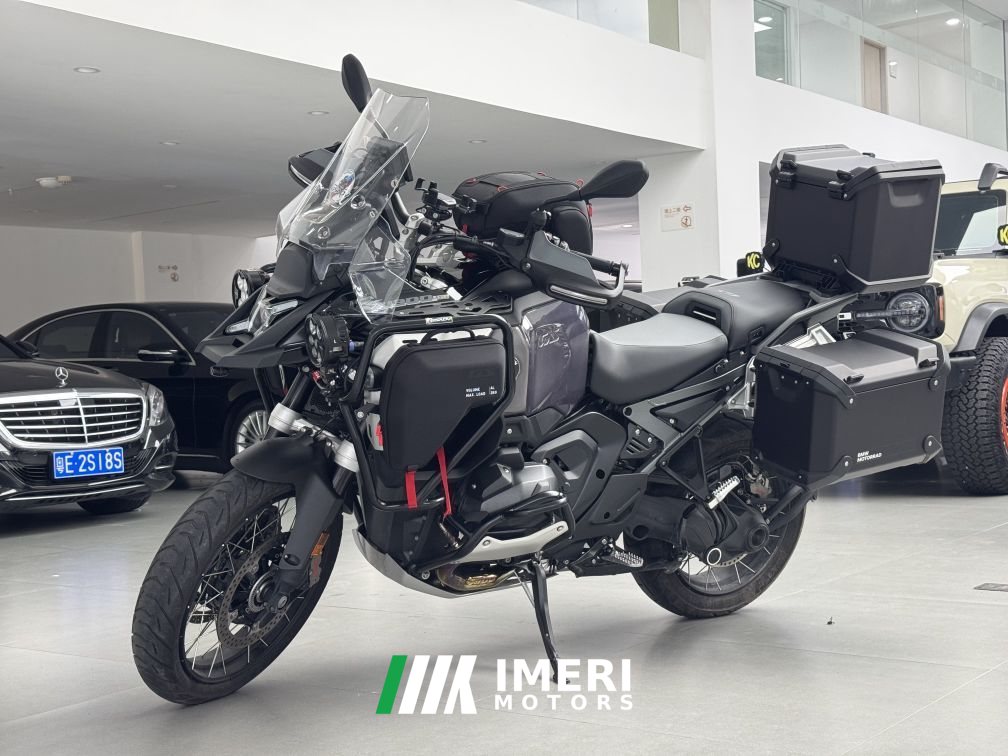 BMW R 1300 GS - мотоцикл из Китая