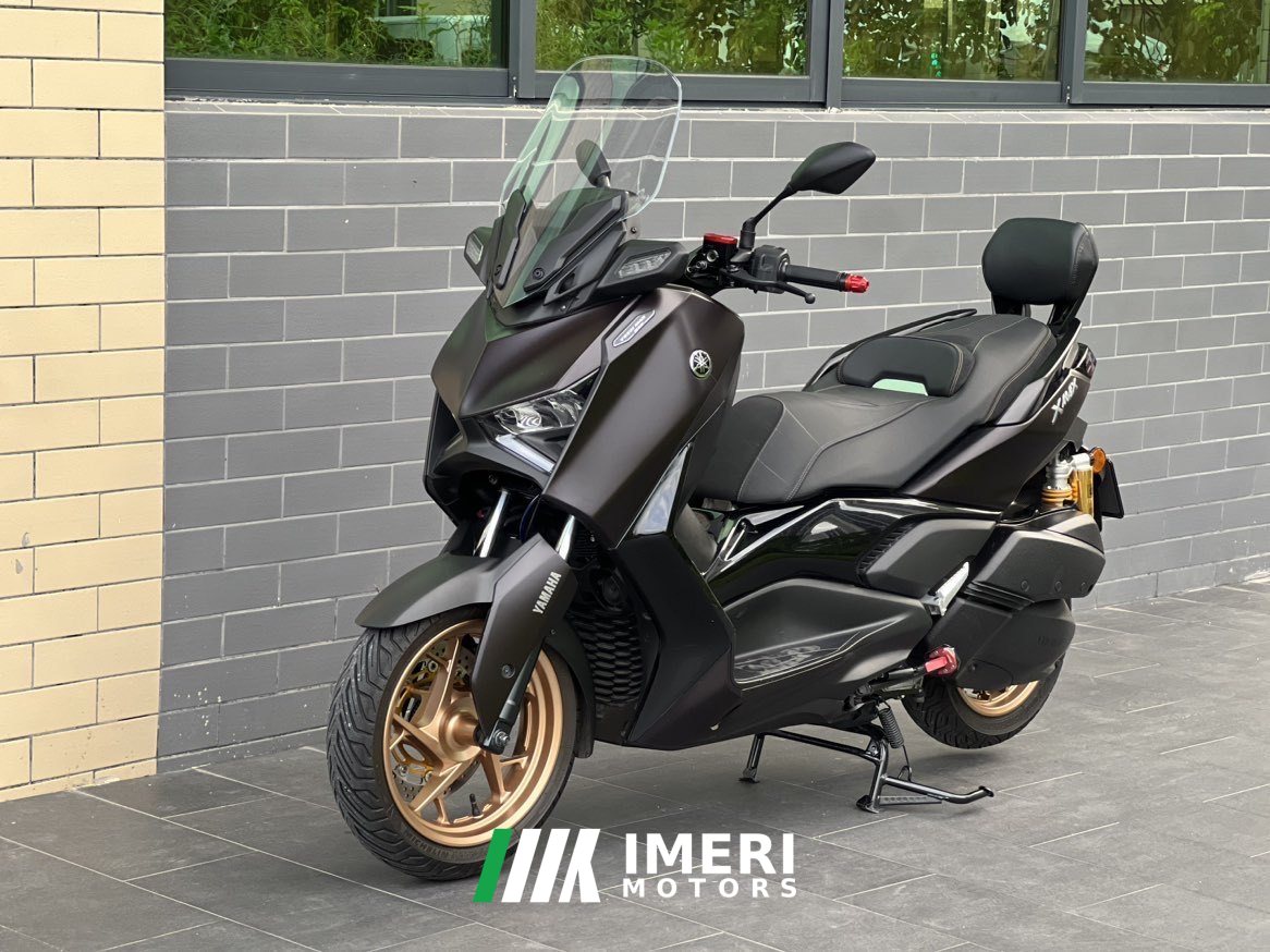 2024 Yamaha XMAX 300 cc