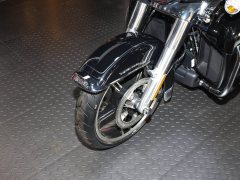 Harley-Davidson Tri Glide 1868 cc - фото 10