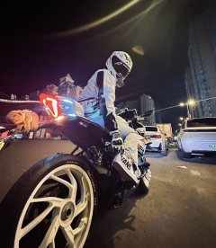 CFMOTO 250SR - фото 1