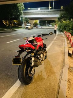 Ducati Monster 821 - фото 2