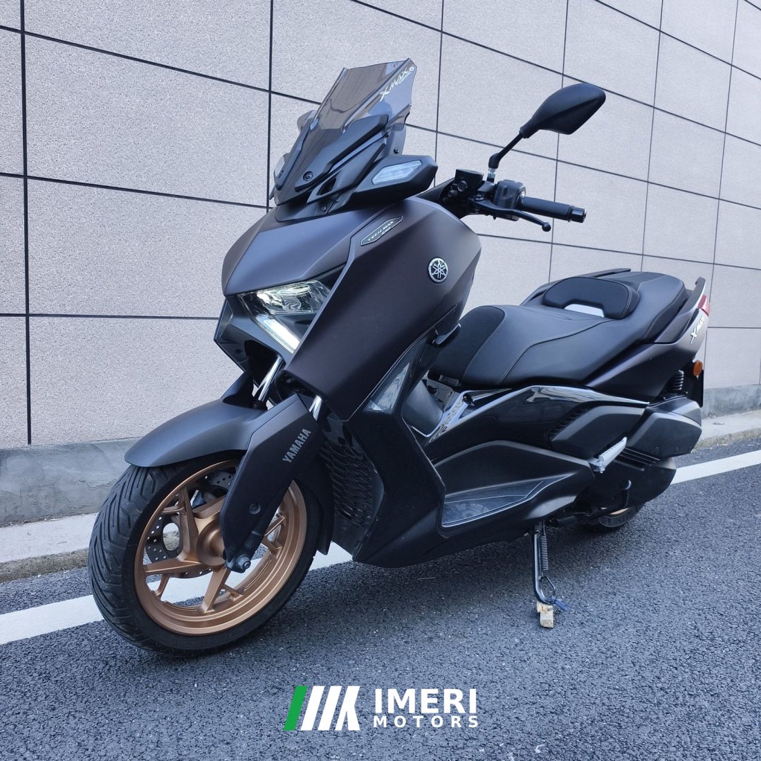 Yamaha XMAX 300 cc - мотоцикл из Китая
