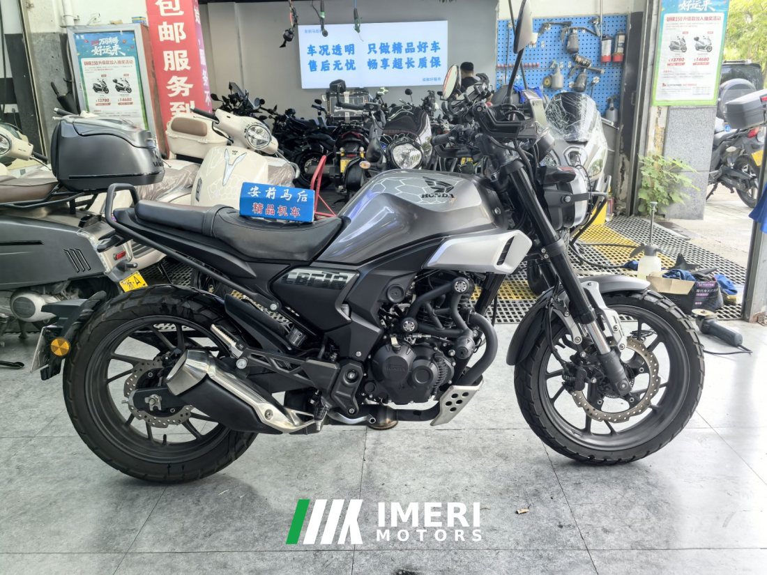 Sundiro Honda CBF190TR - мотоцикл из Китая
