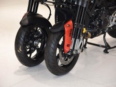 Yamaha Niken GT 850 cc - фото 12