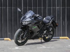Kawasaki Ninja 650 - фото 1