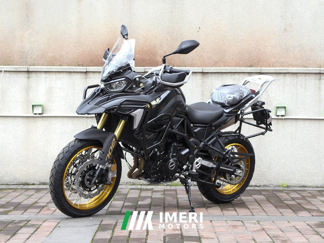 Benelli TRK702 700 cc - мотоцикл из Китая