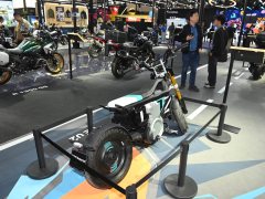 BMW CE-02 - фото 5