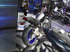 Yamaha MT-10 1000 cc - фото 8