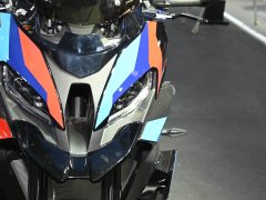 BMW M 1000 XR - фото 10