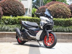 Aprilia SR GT 200 - фото 11
