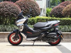 Aprilia SR GT 200 - фото 12