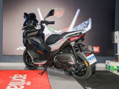 Aprilia SR GT 200 - фото 6