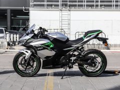 Kawasaki Ninja e-1 - фото 4
