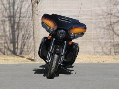 Harley-Davidson Limited 1868 cc - фото 2
