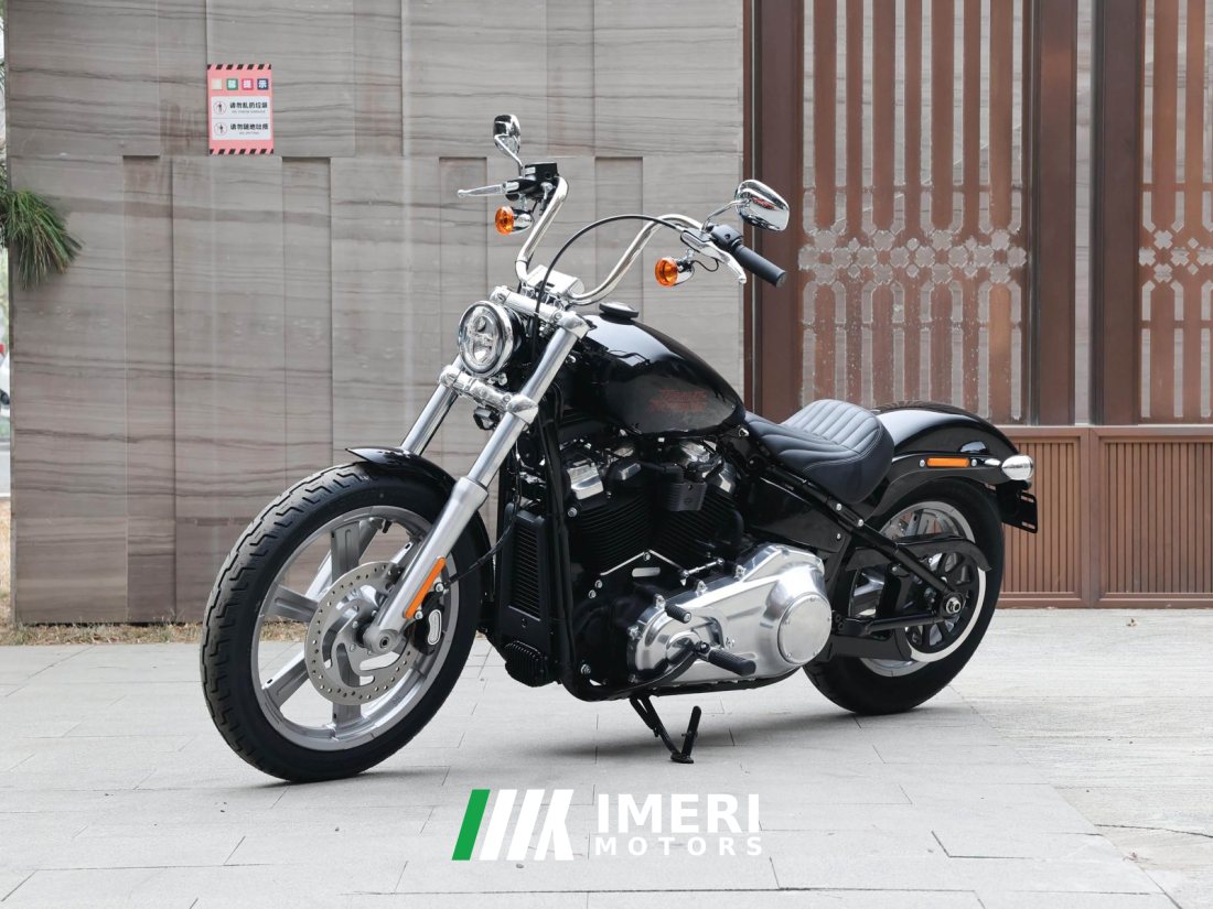 Harley-Davidson Softail Standard 1750 cc - мотоцикл из Китая