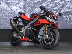 Aprilia RSV4 1100 cc - фото 12