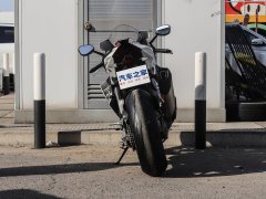 Aprilia RSV4 1100 cc - фото 6