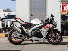 Aprilia RSV4 1100 cc - фото 8