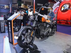 Harley-Davidson Street Bob 1870 cc - фото 10