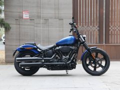 Harley-Davidson Street Bob 1870 cc - фото 8