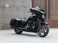 Harley-Davidson Street Glide 1923 cc - фото 3
