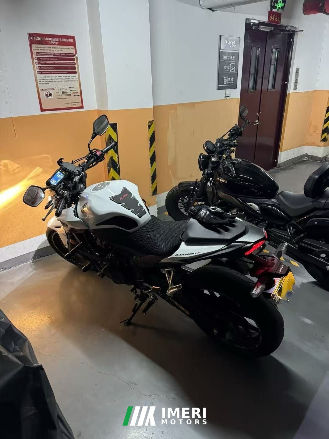 Honda CB400F - мотоцикл из Китая