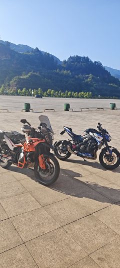 Kawasaki Z900 950 cc - фото 3